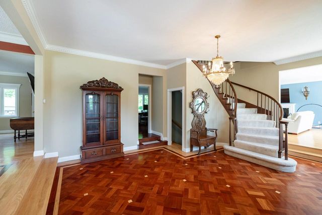 N2194 Valley ROAD, La Crosse, WI 54601