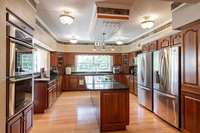 N2194 Valley ROAD, La Crosse, WI 54601