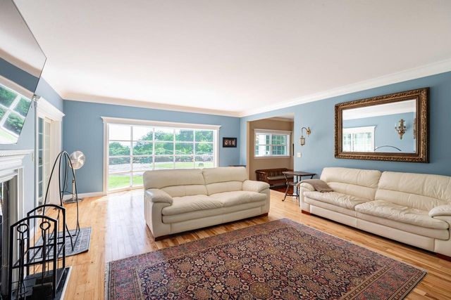 N2194 Valley ROAD, La Crosse, WI 54601