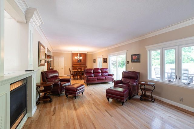 N2194 Valley ROAD, La Crosse, WI 54601