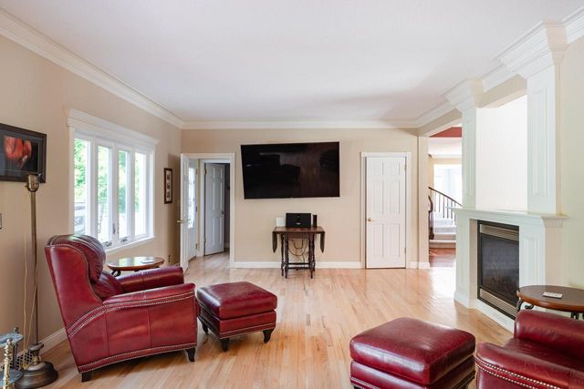 N2194 Valley ROAD, La Crosse, WI 54601