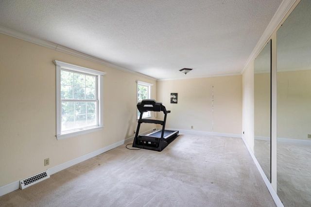 N2194 Valley ROAD, La Crosse, WI 54601