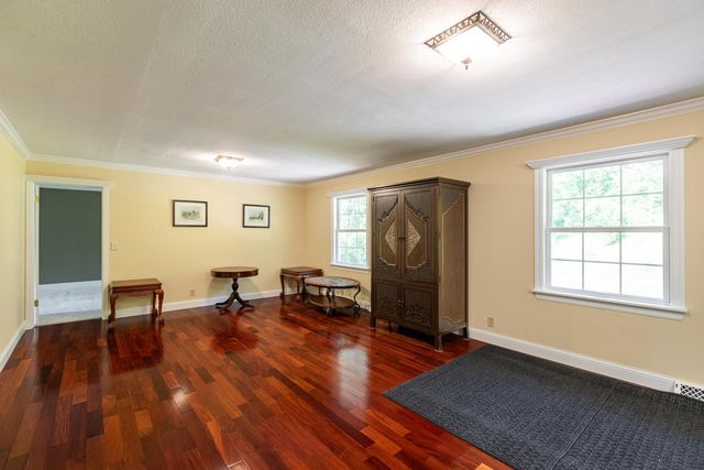 N2194 Valley ROAD, La Crosse, WI 54601