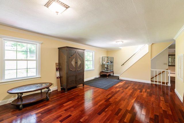 N2194 Valley ROAD, La Crosse, WI 54601