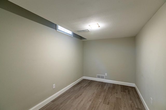 N2194 Valley ROAD, La Crosse, WI 54601