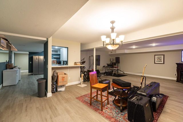 N2194 Valley ROAD, La Crosse, WI 54601