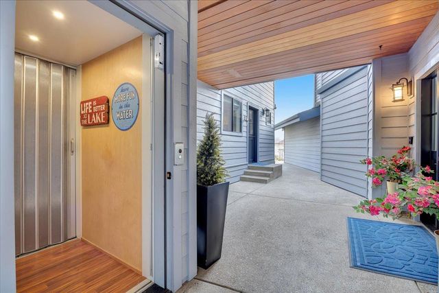 870 Bret Harte Dr, Copperopolis, CA 95228