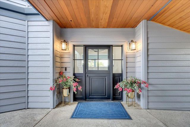 870 Bret Harte Dr, Copperopolis, CA 95228