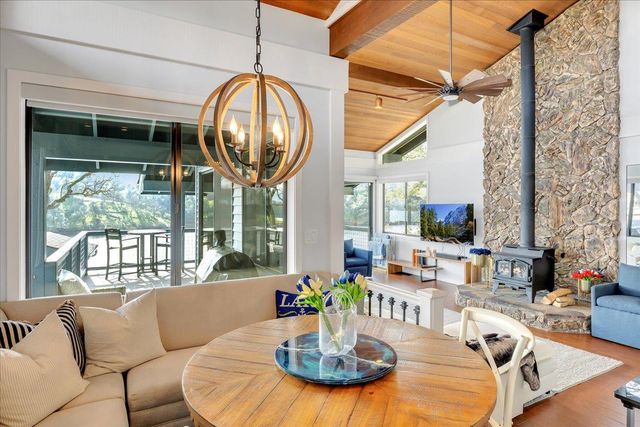 870 Bret Harte Dr, Copperopolis, CA 95228