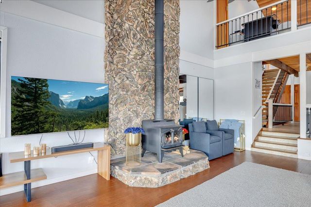 870 Bret Harte Dr, Copperopolis, CA 95228