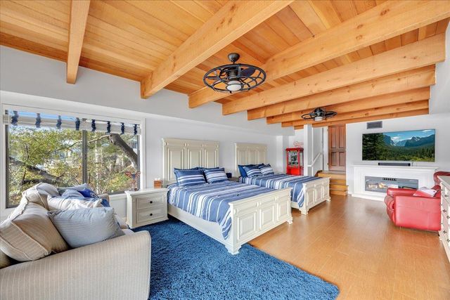 870 Bret Harte Dr, Copperopolis, CA 95228