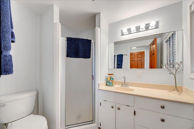 870 Bret Harte Dr, Copperopolis, CA 95228