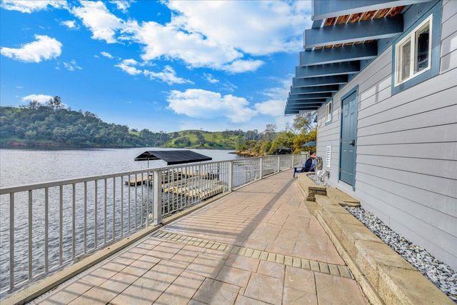 870 Bret Harte Dr, Copperopolis, CA 95228