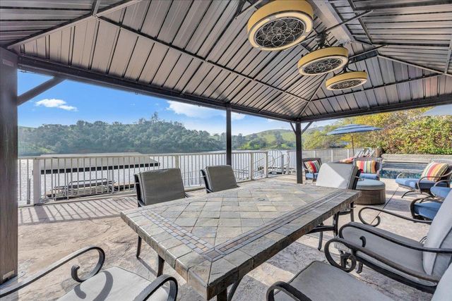 870 Bret Harte Dr, Copperopolis, CA 95228