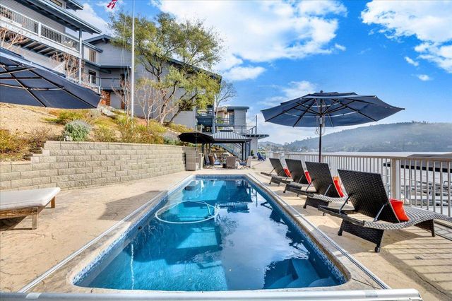 870 Bret Harte Dr, Copperopolis, CA 95228