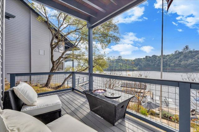 870 Bret Harte Dr, Copperopolis, CA 95228