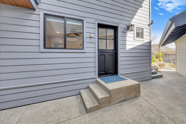 870 Bret Harte Dr, Copperopolis, CA 95228