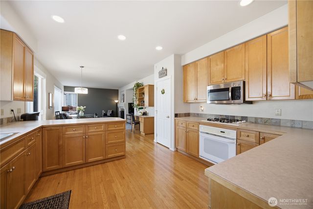 1708 NE 26th Place, Renton, WA 98056
