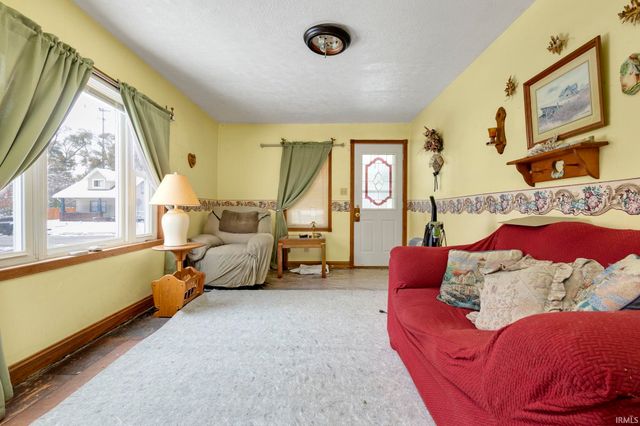 1902 Randolph Street, South Bend, IN 46613