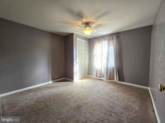 803 TOMAHAWK TRL, Winchester, VA 22602