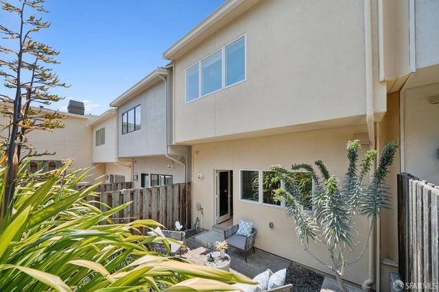 12 Summit Way, San Francisco, CA 94132