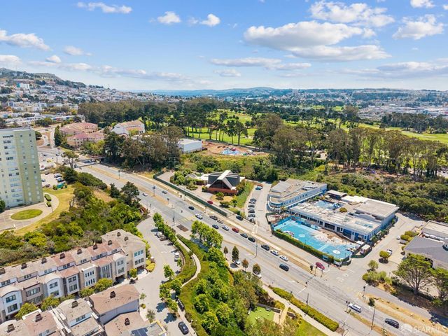 12 Summit Way, San Francisco, CA 94132
