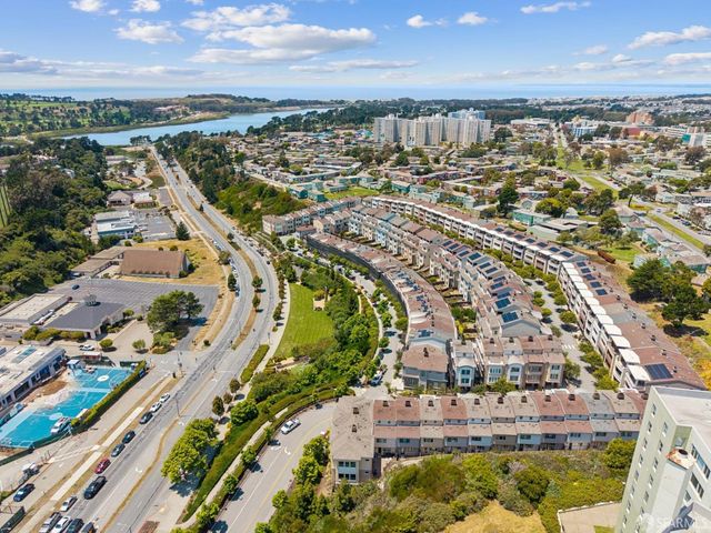 12 Summit Way, San Francisco, CA 94132