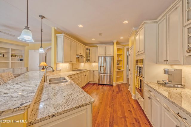 107 Red Sunset Court, Wallace, NC 28466