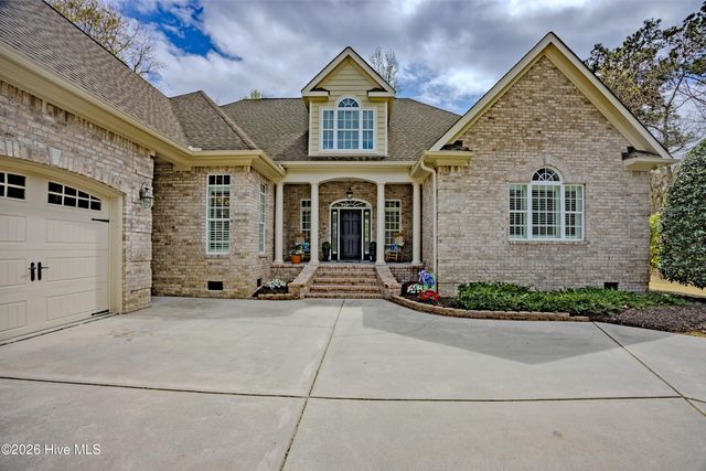 107 Red Sunset Court, Wallace, NC 28466