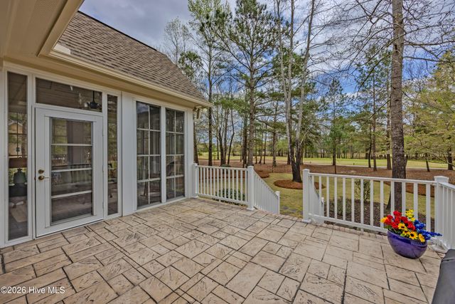 107 Red Sunset Court, Wallace, NC 28466