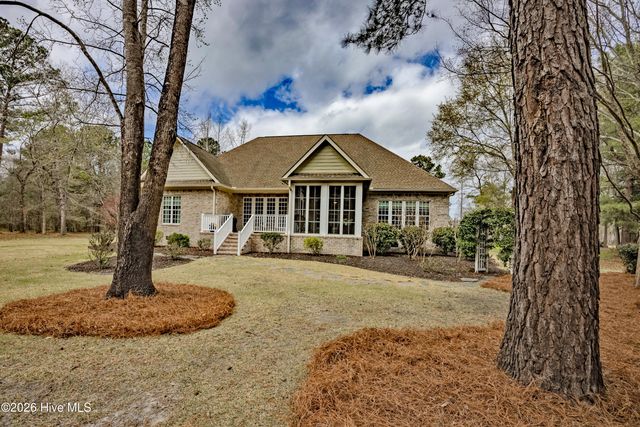 107 Red Sunset Court, Wallace, NC 28466