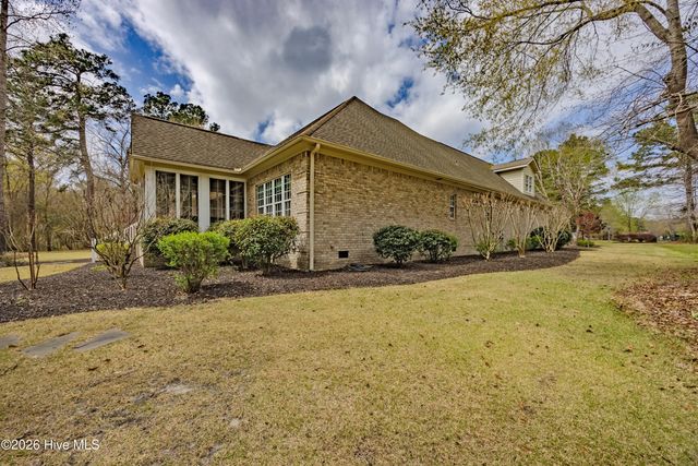 107 Red Sunset Court, Wallace, NC 28466