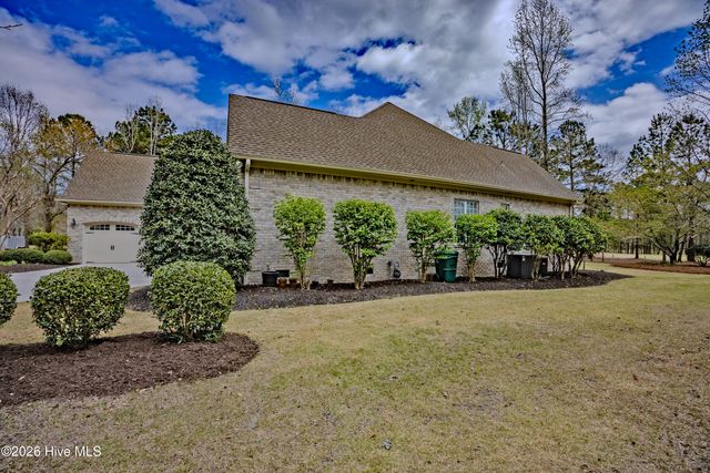 107 Red Sunset Court, Wallace, NC 28466