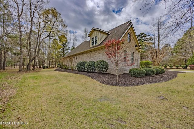 107 Red Sunset Court, Wallace, NC 28466