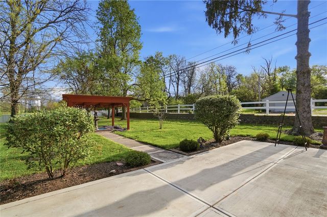 4258 Lyndell Drive Drive, Dayton, OH 45432
