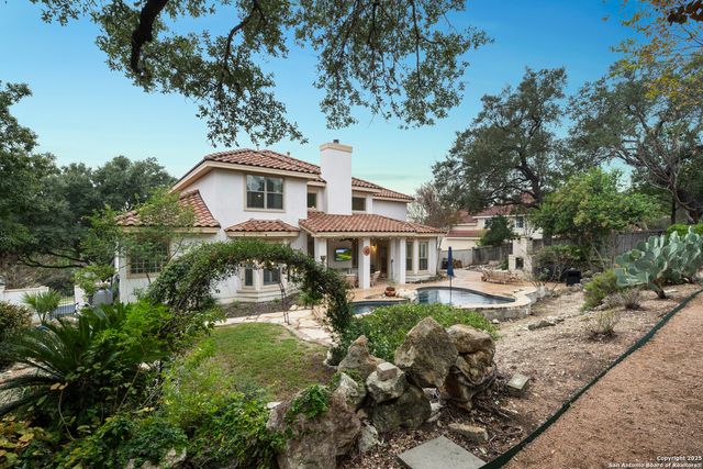 43 Three Lakes Drive, San Antonio, TX 78248