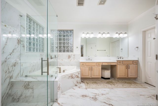 43 Three Lakes Drive, San Antonio, TX 78248