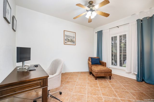 43 Three Lakes Drive, San Antonio, TX 78248