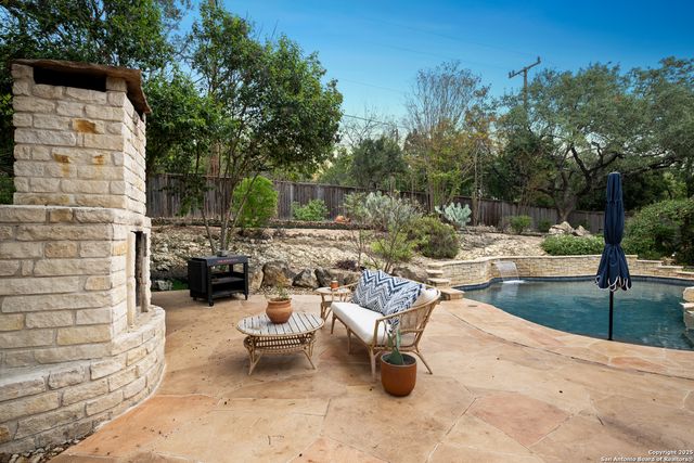 43 Three Lakes Drive, San Antonio, TX 78248