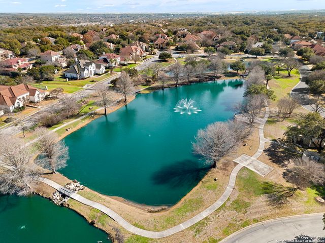 43 Three Lakes Drive, San Antonio, TX 78248
