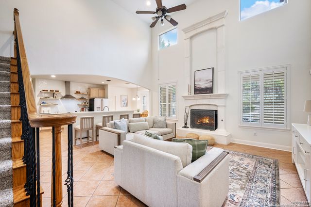 43 Three Lakes Drive, San Antonio, TX 78248