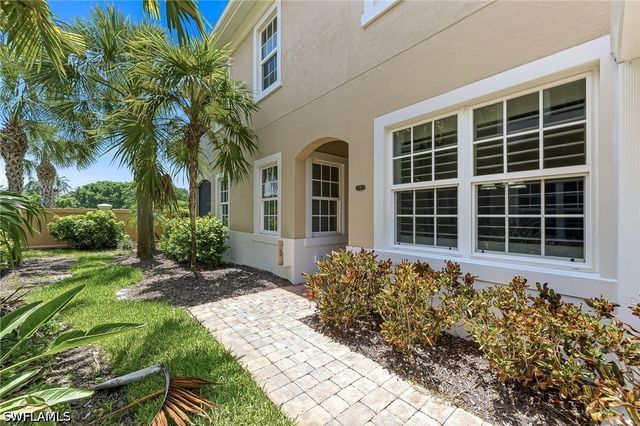 28000 Sosta LN 1, Bonita Springs, FL 34135