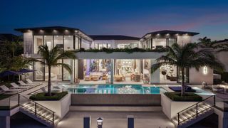 207 W Coconut Palm Road, Boca Raton, FL 33432