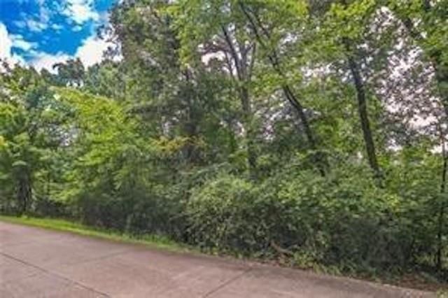 84 S Kestrel Drive, Fayetteville, AR 72703