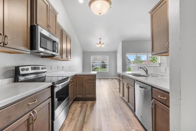 3292 ELK RIDGE DRIVE, Oshkosh, WI 54904