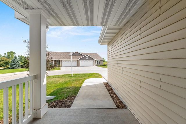3292 ELK RIDGE DRIVE, Oshkosh, WI 54904