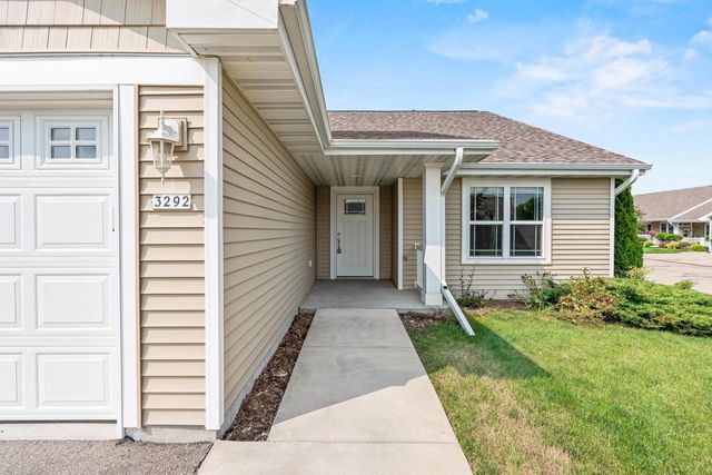 3292 ELK RIDGE DRIVE, Oshkosh, WI 54904
