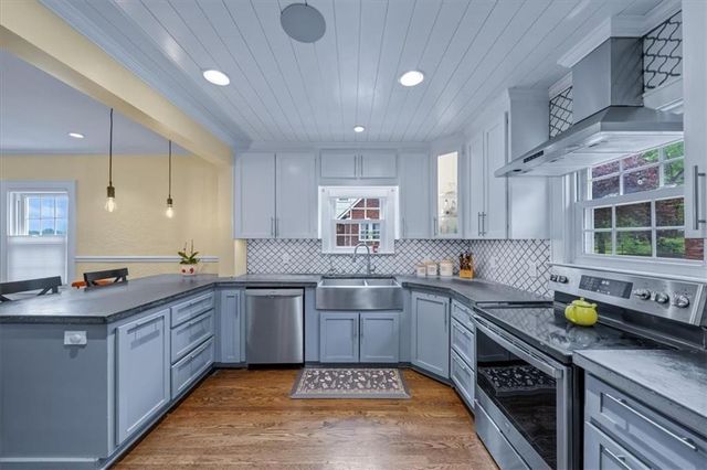 5730 Cody Street, Shawnee, KS 66203