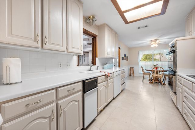 5206 Boyd Trail, Arlington, TX 76017