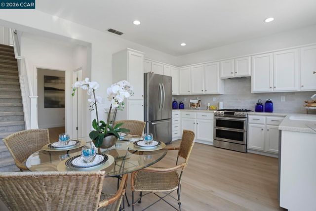 5568 Brook Falls Ct, Stockton, CA 95219